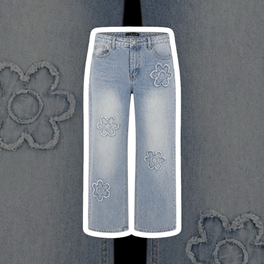 Cali 1850 Flower Embroidery Wide Leg Jeans 11/30 Light Wash Denim Floral Blue